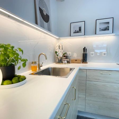 M-Style 04 Apartment Mit Balkon Und Gasgrill, 24H Self-Check-In, Free Parking, Netflix Nuremberg Extérieur photo