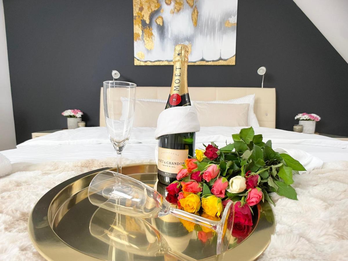 M-Style 04 Apartment Mit Balkon Und Gasgrill, 24H Self-Check-In, Free Parking, Netflix Nuremberg Extérieur photo
