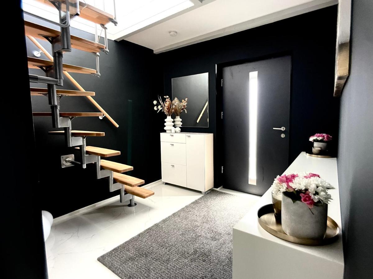 M-Style 04 Apartment Mit Balkon Und Gasgrill, 24H Self-Check-In, Free Parking, Netflix Nuremberg Extérieur photo