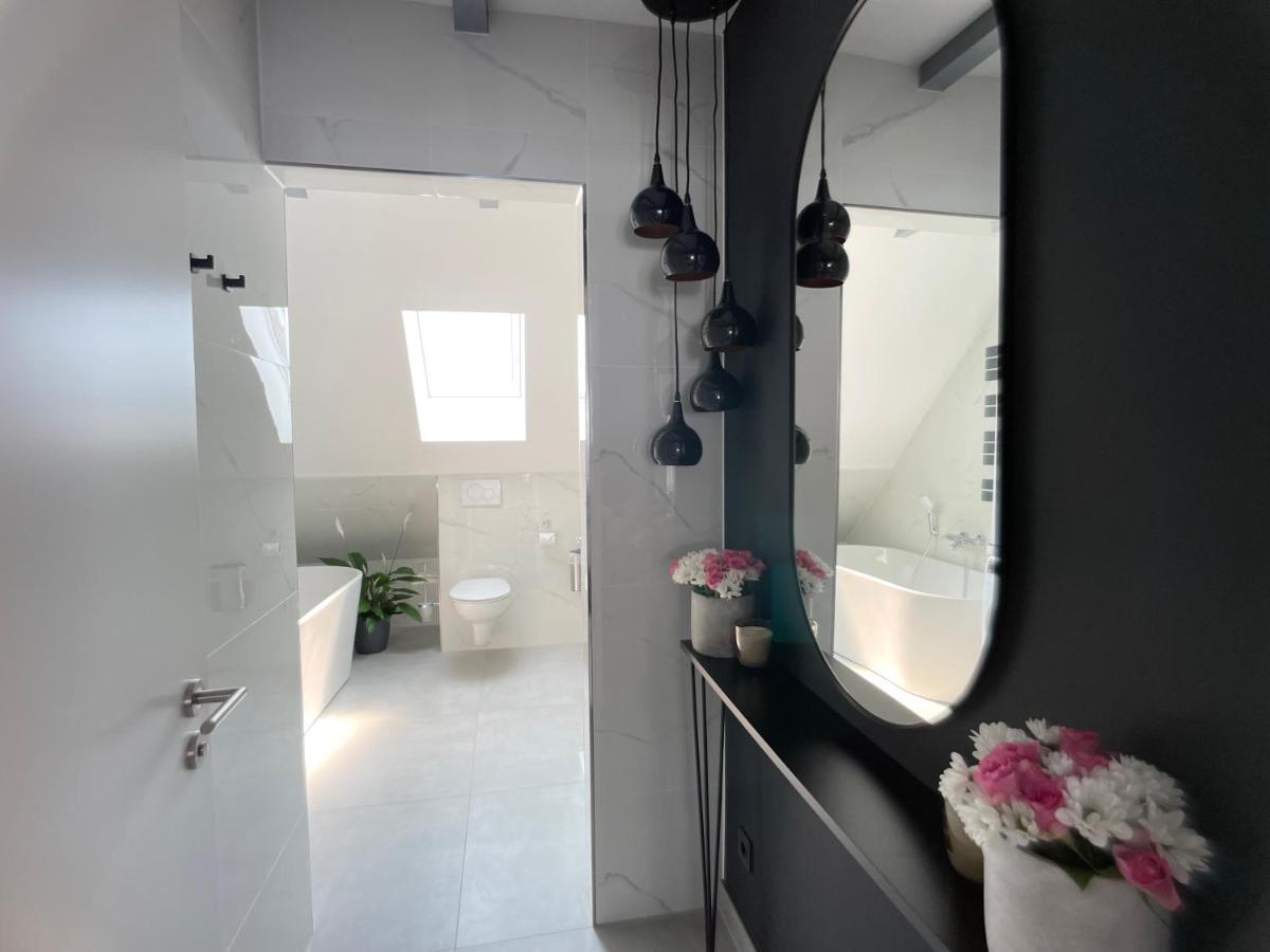 M-Style 04 Apartment Mit Balkon Und Gasgrill, 24H Self-Check-In, Free Parking, Netflix Nuremberg Extérieur photo